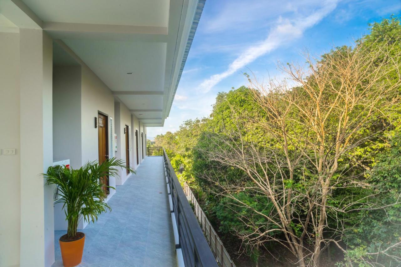โรงแรมแคปซูล The Tree Samui *